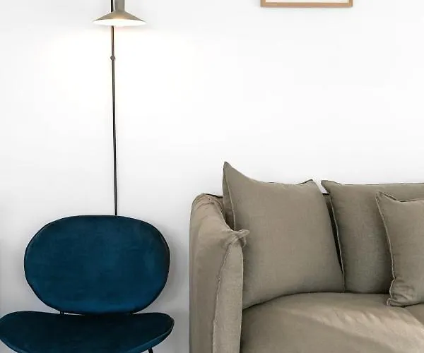 Sunny Penthouse Lägenhet