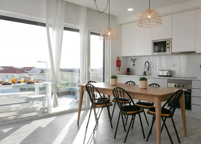 Sunny Penthouse Lägenhet Ferrel (Leiria)